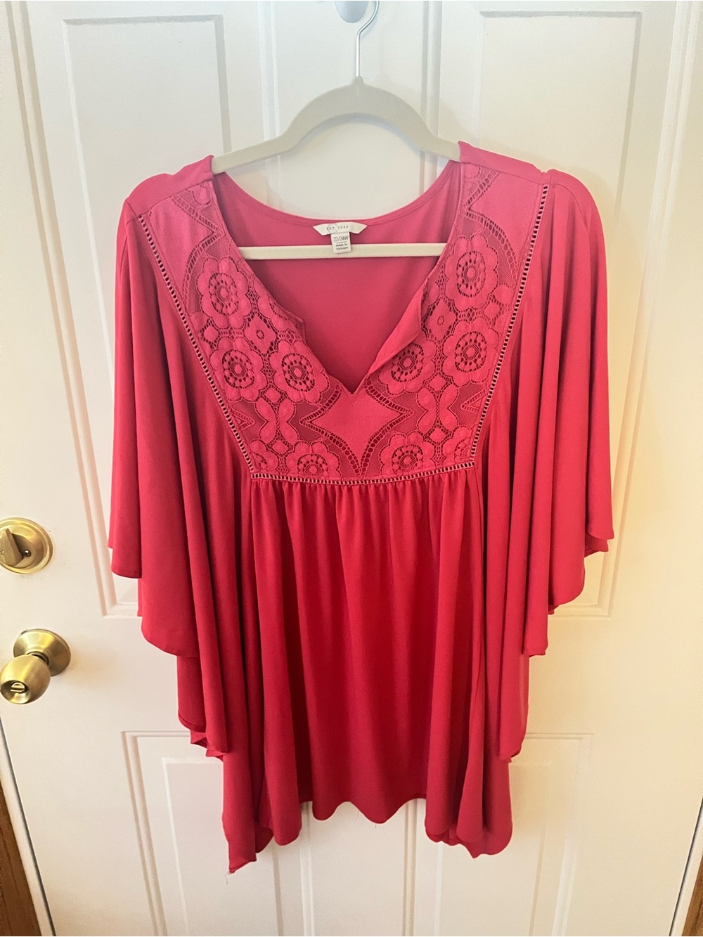 C Est. 1946 Flutter Sleeve Crochet Yoke Tunic Top - Pink-Size 22/24W